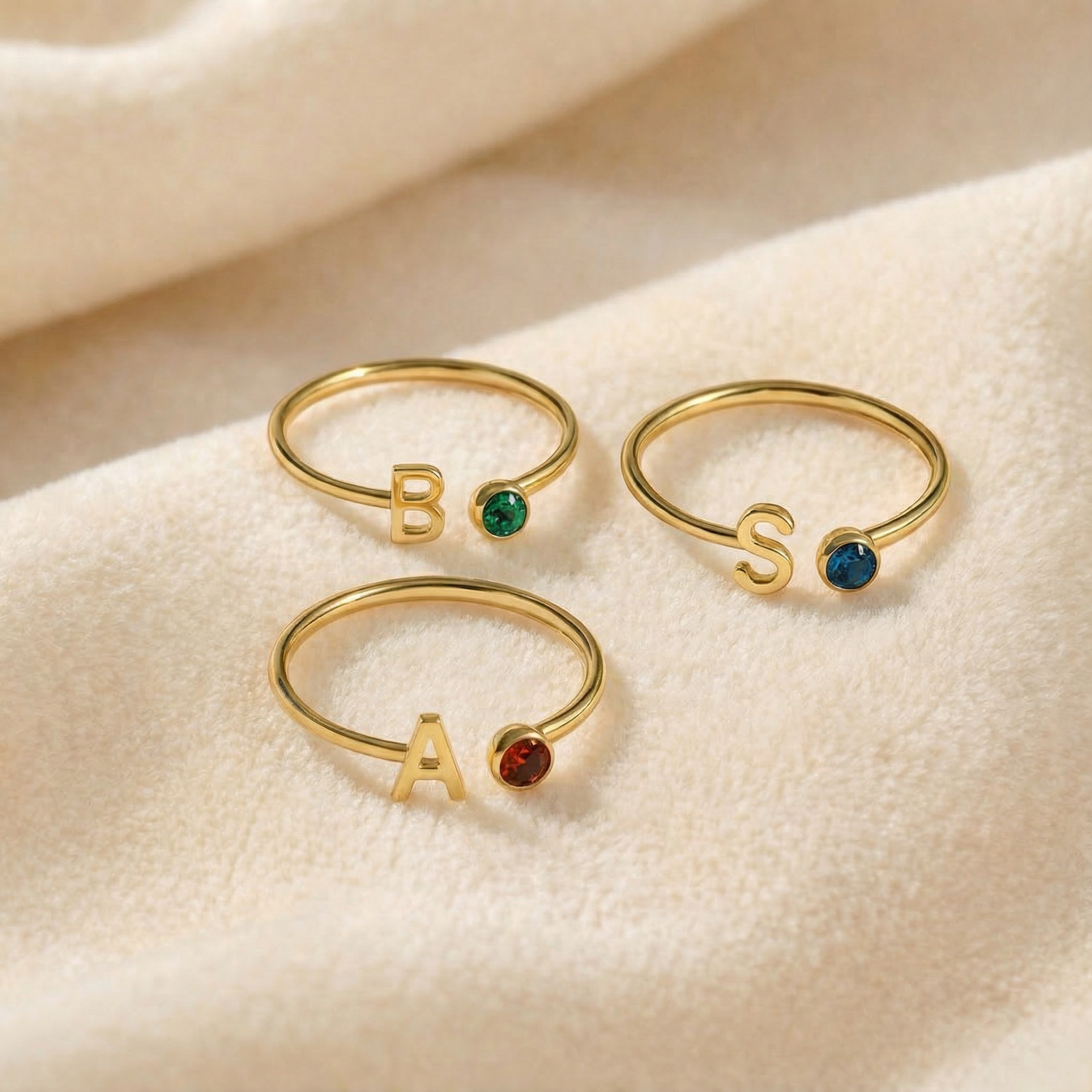 Aluna - Ring mit Initial & Geburtsstein 925 Silber