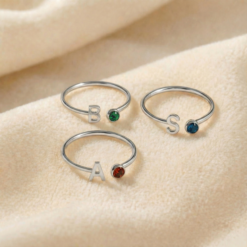 Aluna - Ring mit Initial & Geburtsstein 925 Silber