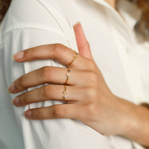 Aluna - Ring mit Initial & Geburtsstein 925 Silber